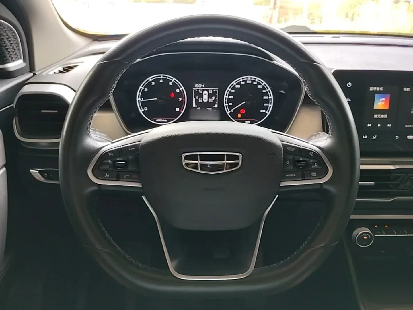 Thumbnail - Geely Binyue 1.4T Manual Golden condition photo 10
