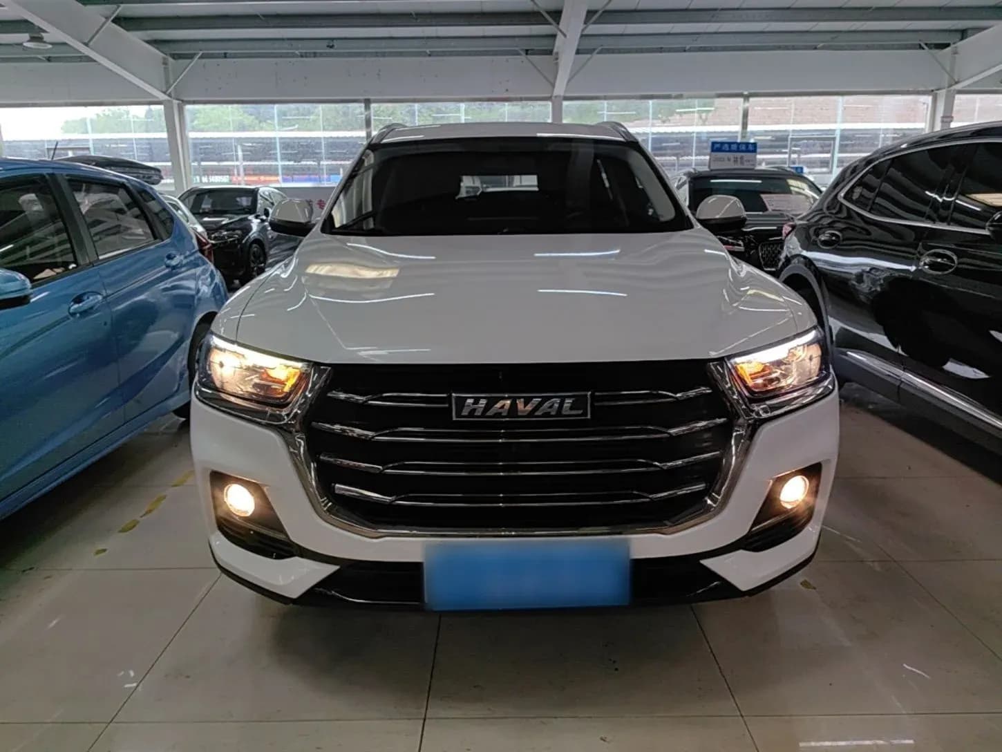 Thumbnail - Haval H6 Guochao 1.5T DCT Urban condition photo 2