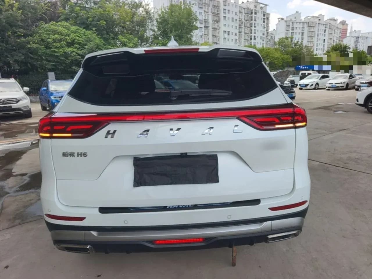 Thumbnail - Haval H6 Guochao 1.5T DCT Urban condition photo 3