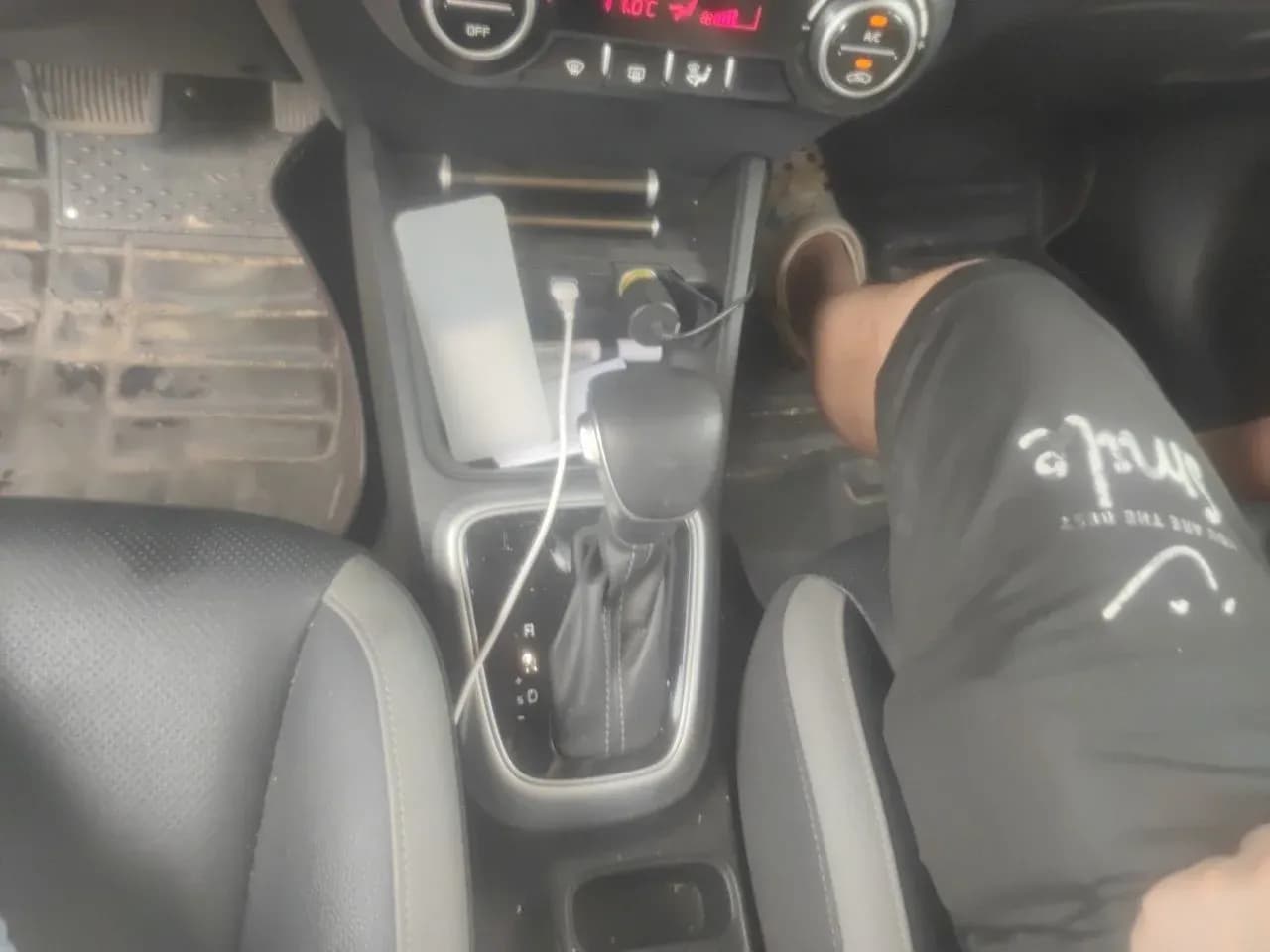 Thumbnail - Kia KX1 1.4L CVT Sunroof condition photo 15