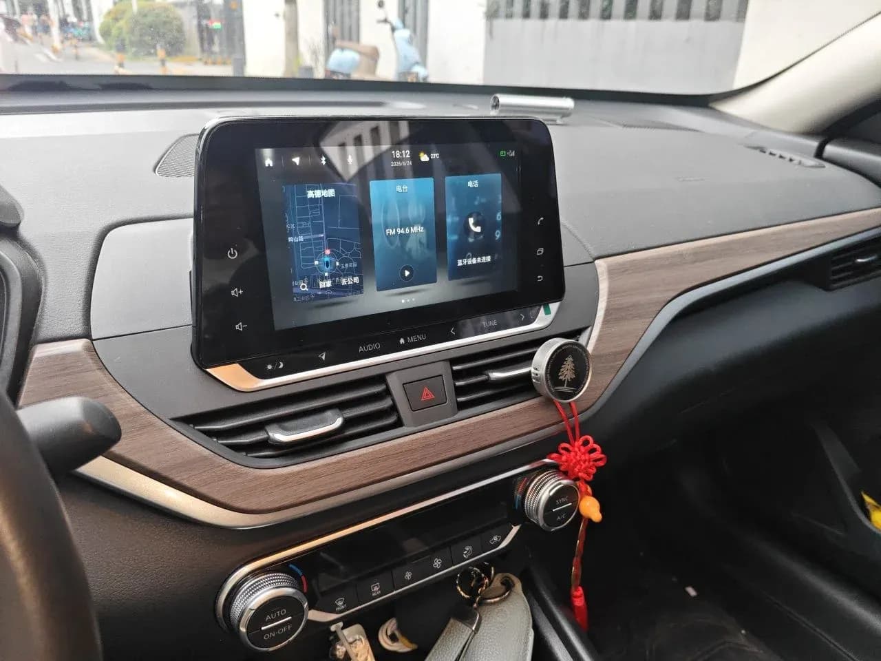 Thumbnail - Nissan Teana 2.0L XL Comfort condition photo 14