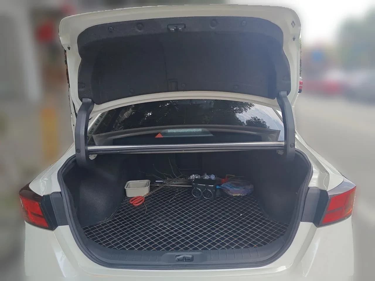 Thumbnail - Nissan Teana 2.0L XL Comfort condition photo 16