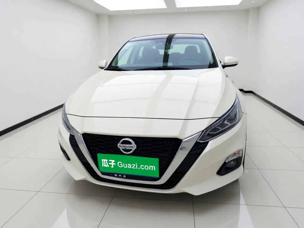 Thumbnail - Nissan Teana 2.0L XL Comfort condition photo 2