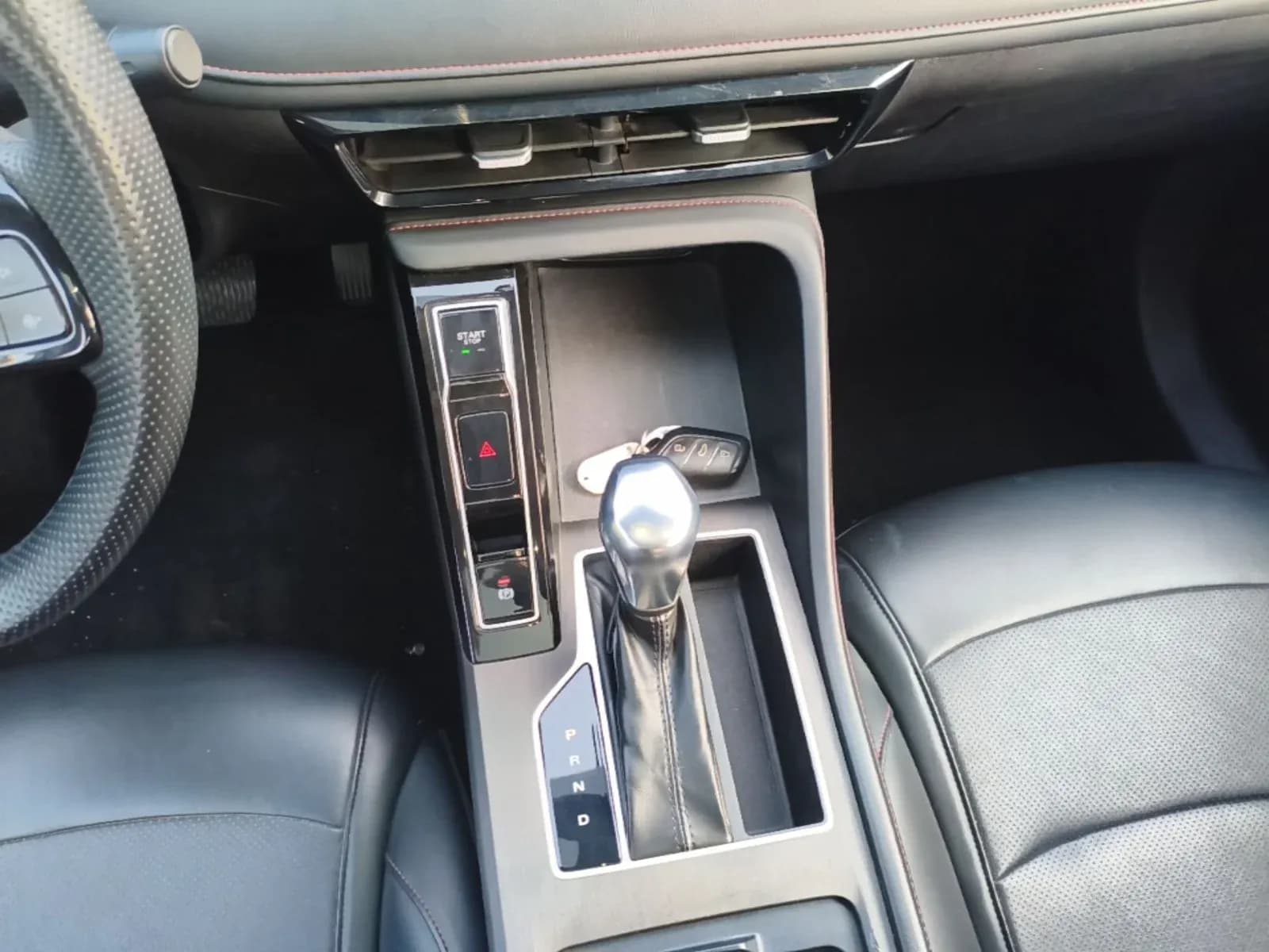 Thumbnail - Roewe i5 1.5L CVT Premium condition photo 17