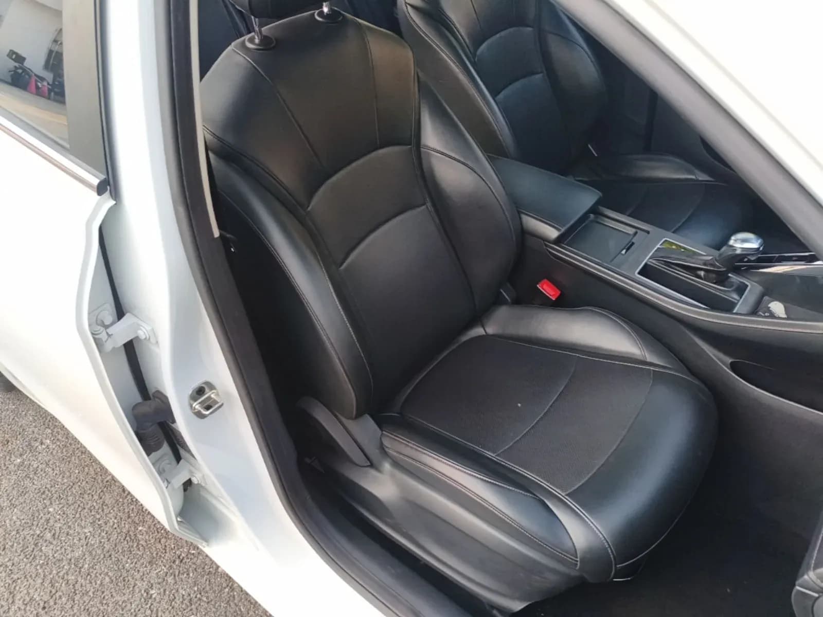 Thumbnail - Roewe i5 1.5L CVT Premium condition photo 23