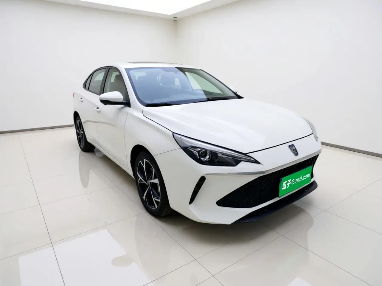 Thumbnail - Roewe i5 1.5L CVT Premium condition photo 3