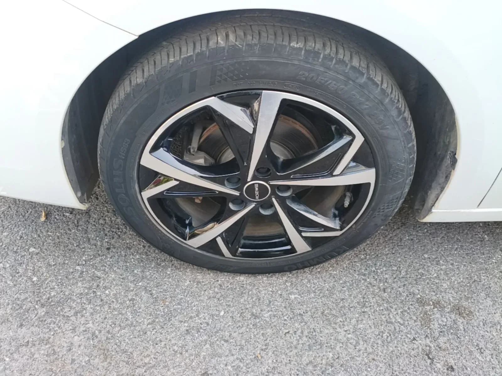 Thumbnail - Roewe i5 1.5L CVT Premium condition photo 8