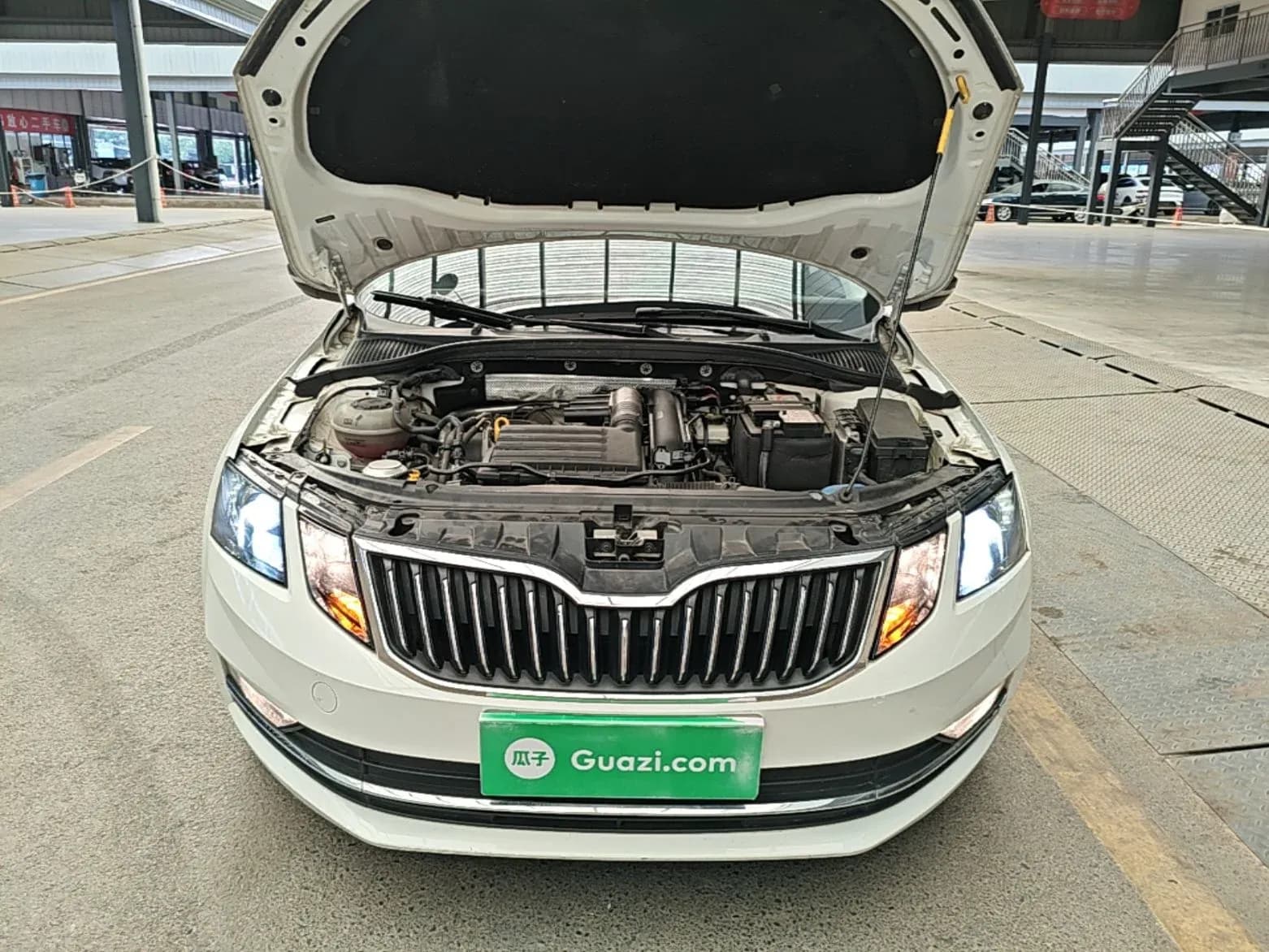 Thumbnail - Skoda Octavia TSI230 DSG Luxury condition photo 21