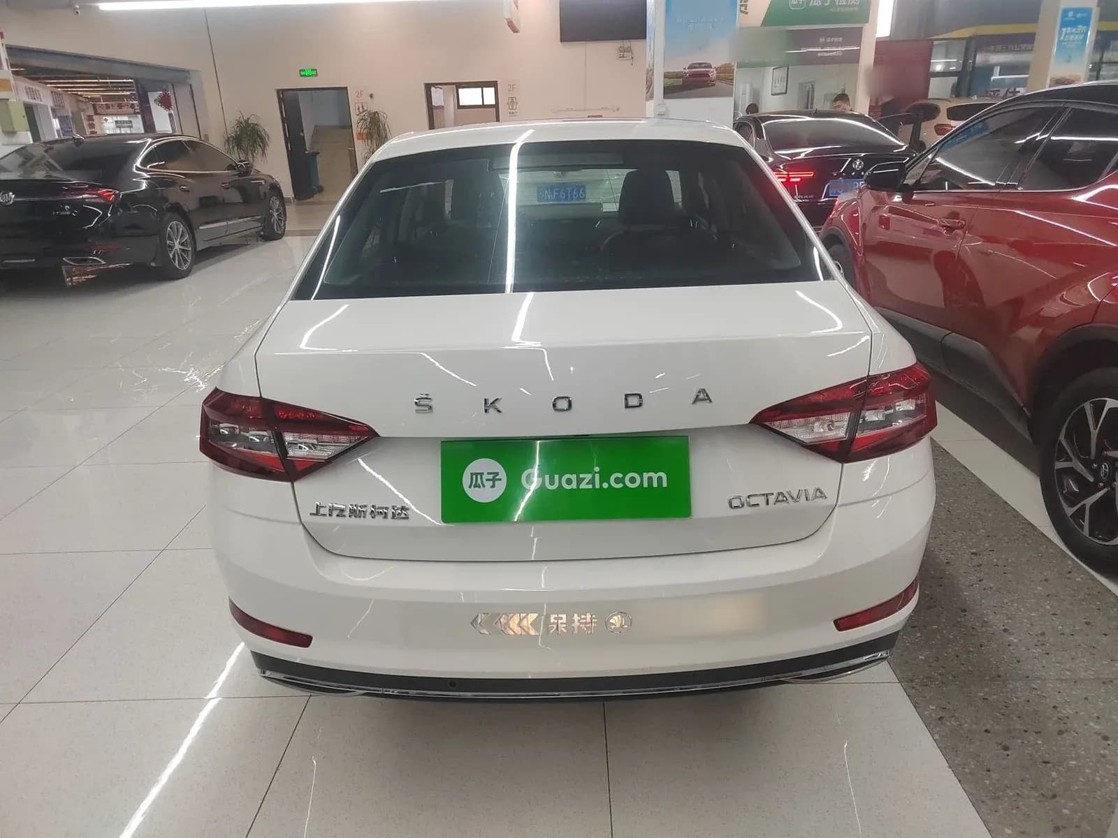 Thumbnail - Skoda Octavia TSI230 DSG Luxury condition photo 3