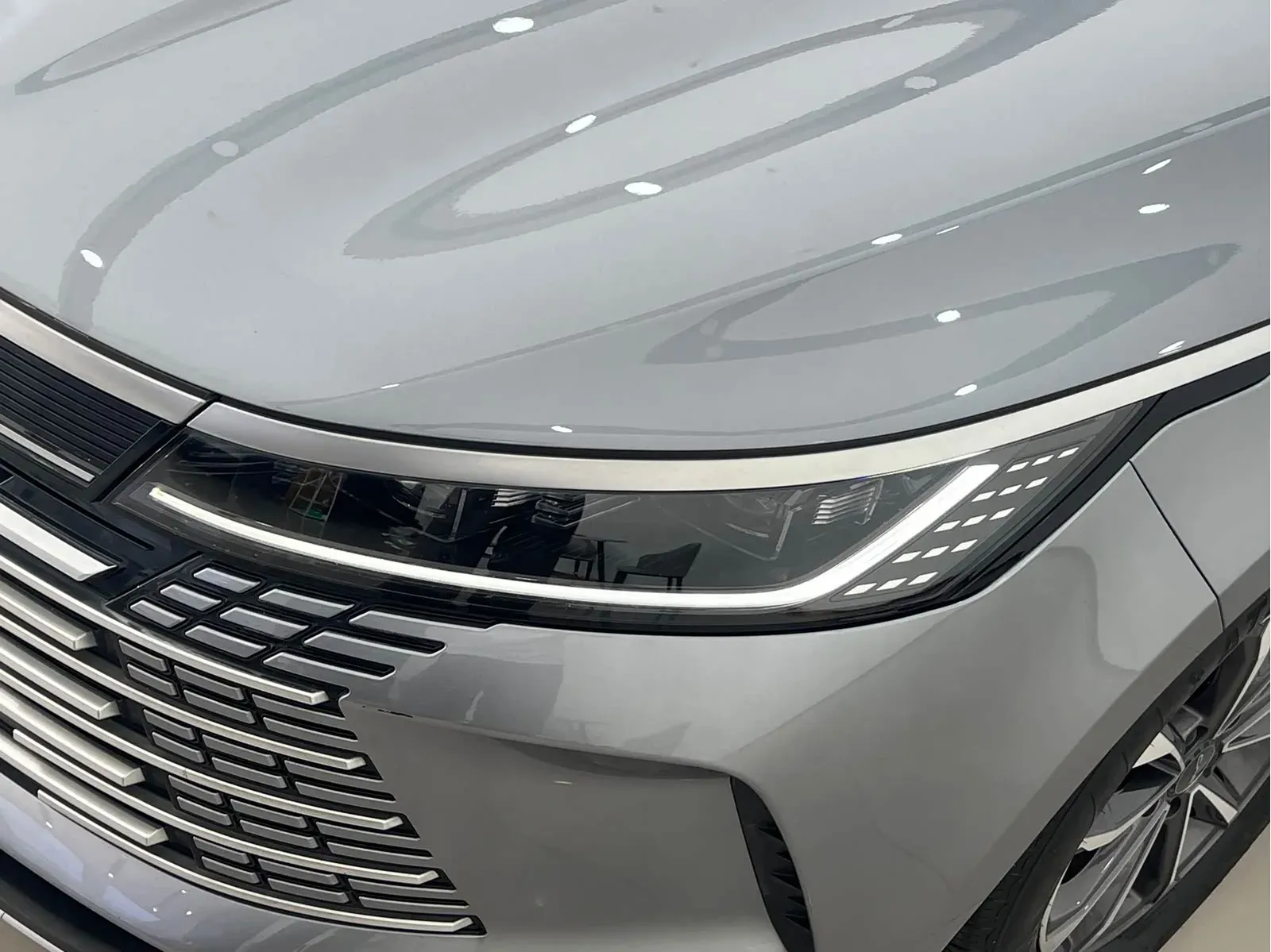 Thumbnail - BYD Destroyer 05 2024 Glory Edition DM-i 55KM Luxury Shenzhen 2024-04 17k km used car photo 4