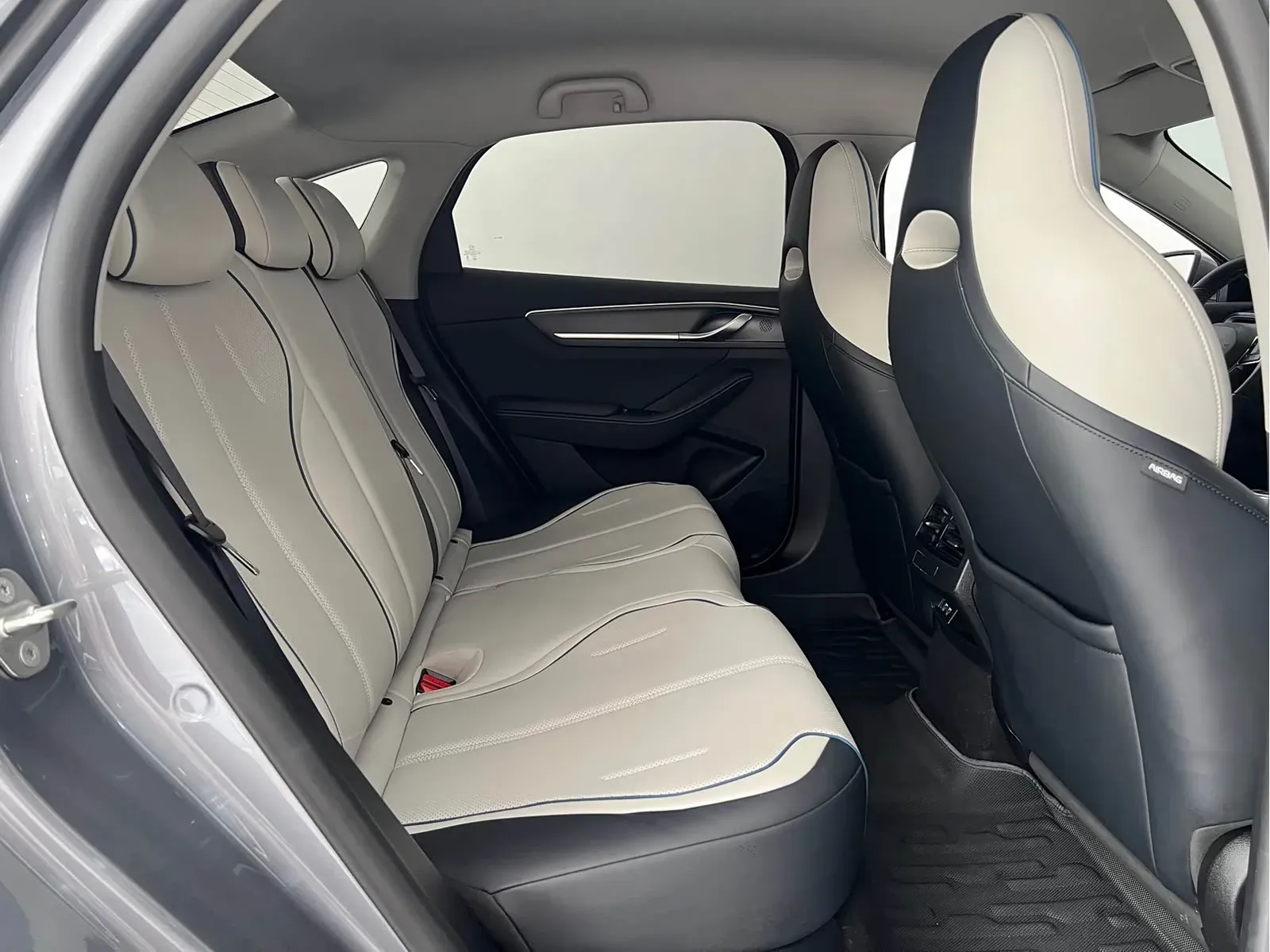 Thumbnail - BYD Destroyer 05 2024 Glory Edition DM-i 55KM Luxury Shenzhen 2024-04 17k km used car photo 12