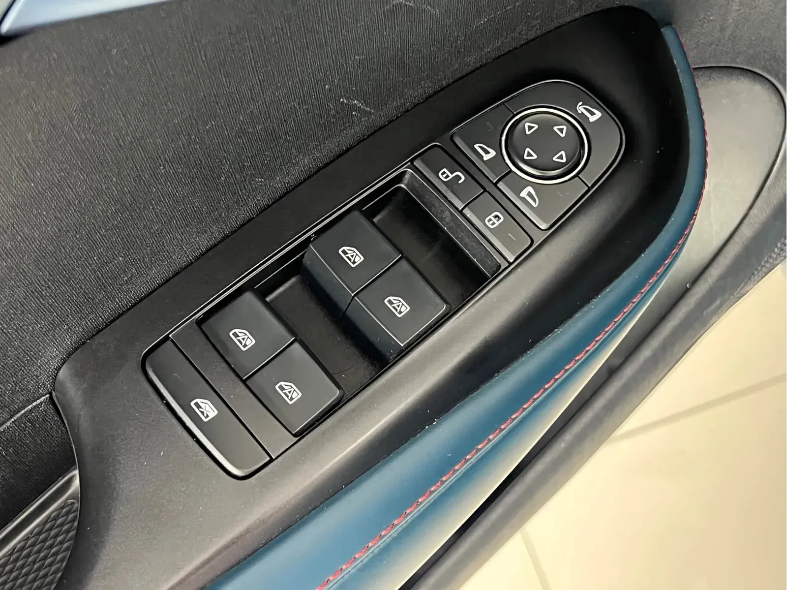 Thumbnail - BYD Dolphin 2023 401KM Shenzhen 2023-05 49k km used car photo 15