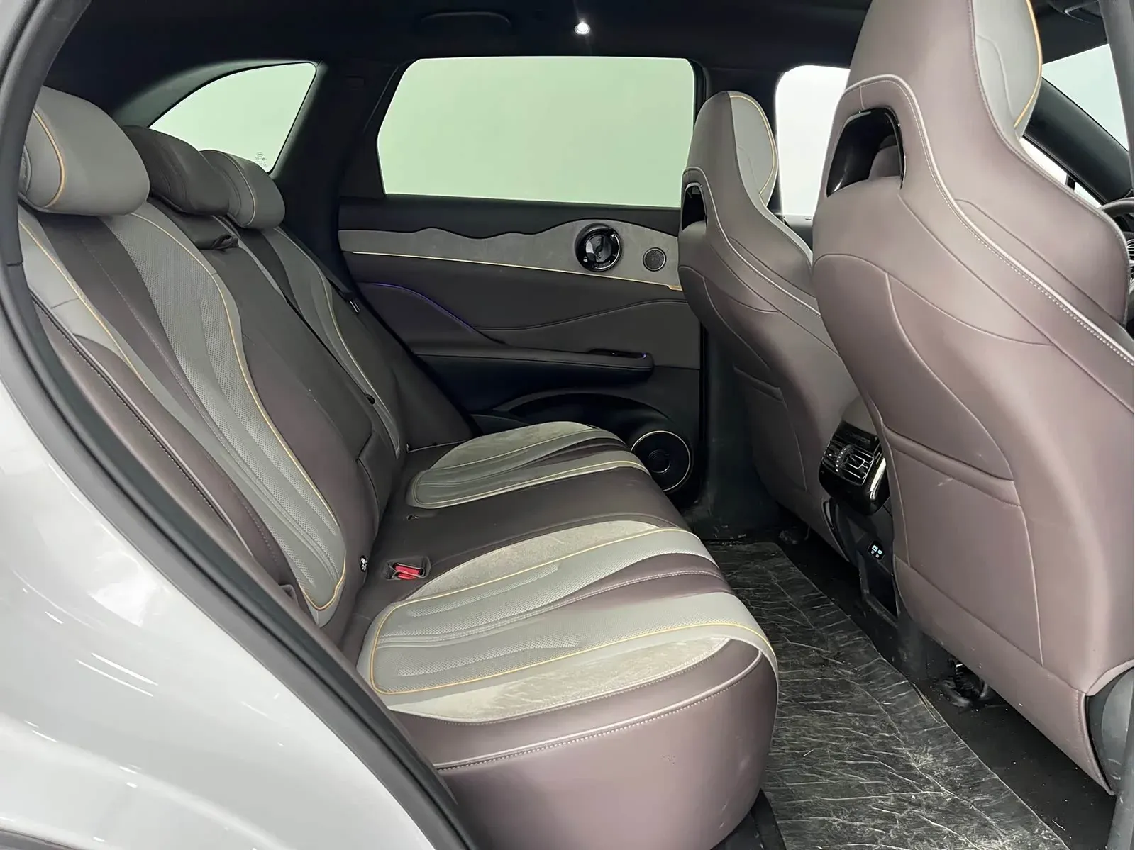 Thumbnail - BYD Frigate 07 2024 Glory Edition DM-i 205KM Flagship Shenzhen 2024-05 38k km used car photo 13