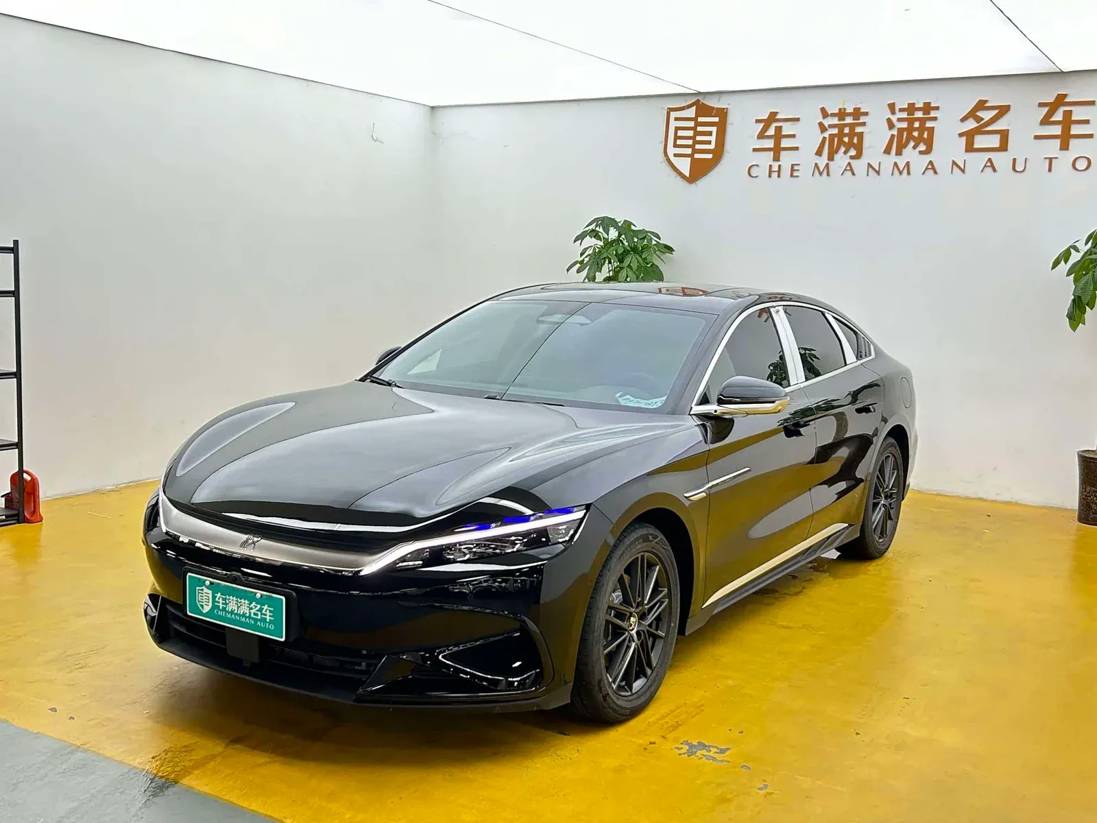 Thumbnail - BYD Han 2025 DM-i Intelligent Drive 125KM Premium Hefei 2025-05 19k km used car photo 11