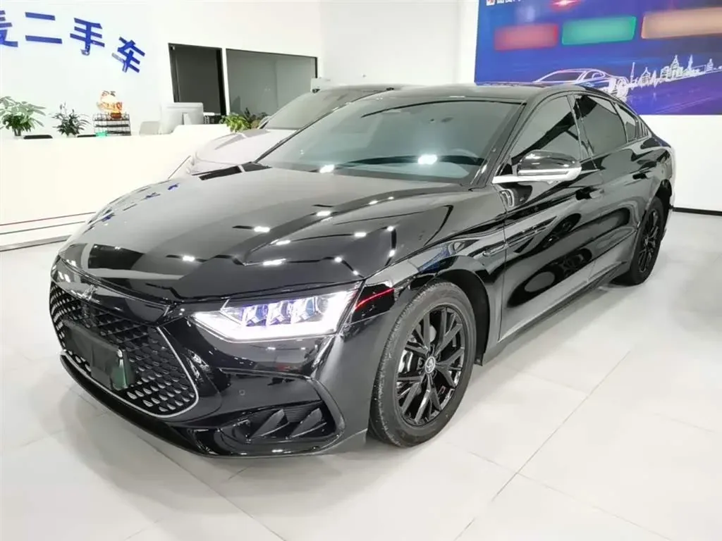 Thumbnail - BYD Han 2025 DM-i Intelligent Drive 125KM Premium Hefei 2025-05 19k km used car photo 13