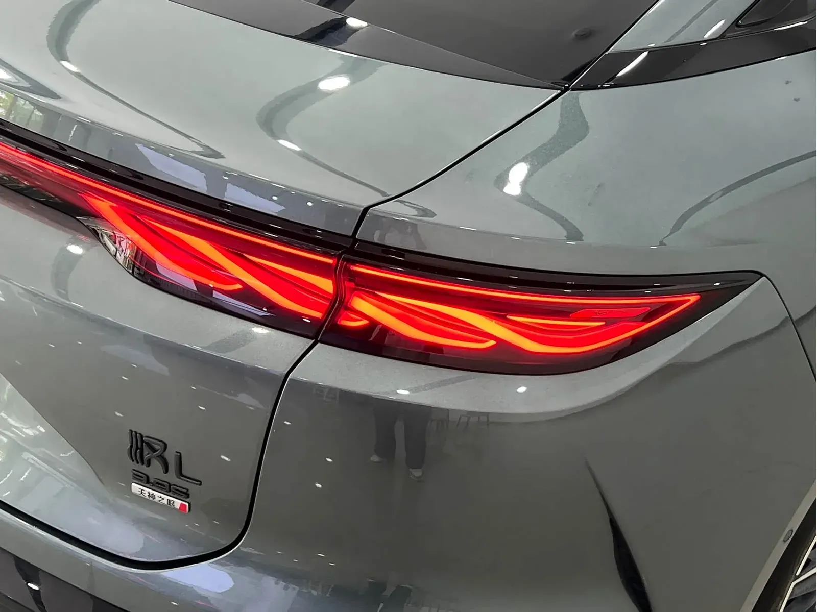 Thumbnail - BYD Han L 2025 DM-p AWD LiDAR Flagship Shenzhen 2025-04 8k km used car photo 7
