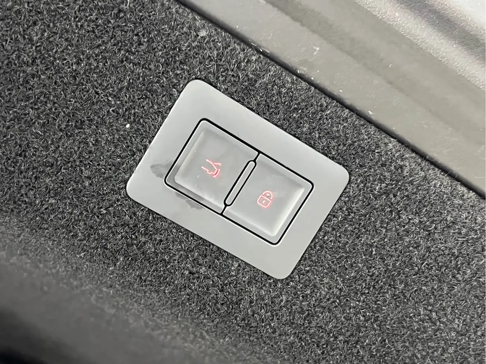 Thumbnail - BYD Han L 2025 EV AWD LiDAR Flagship Shenzhen 2025-04 10k km used car photo 8