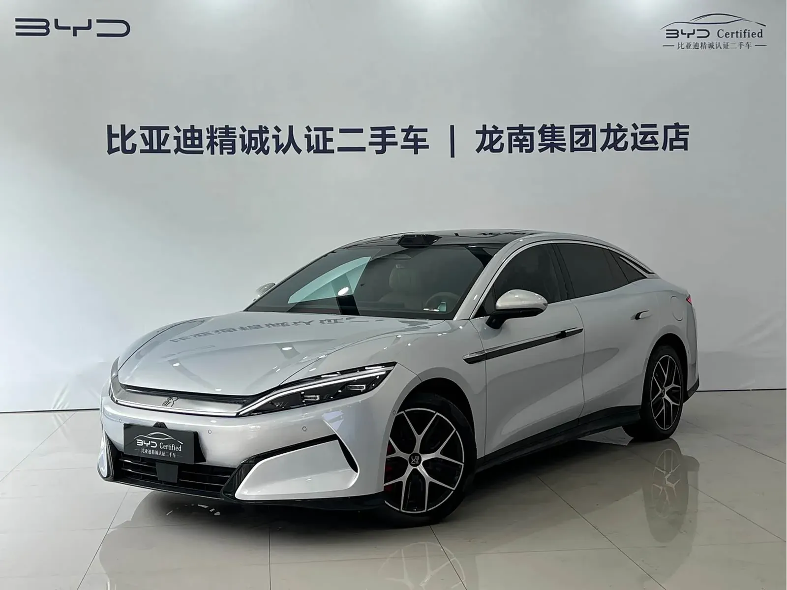 Thumbnail - BYD Han L 2025 EV AWD LiDAR Flagship Shenzhen 2025-04 17k km used car photo 2