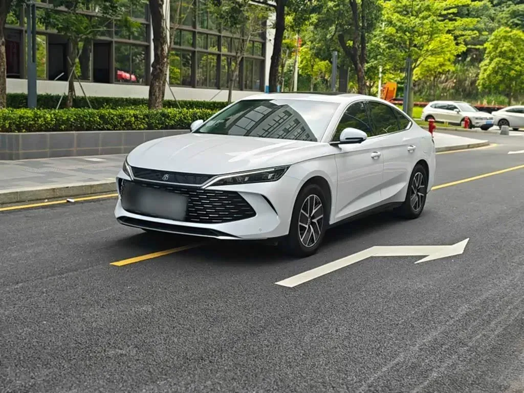 Thumbnail - BYD Qin L 2025 DM-i Intelligent Drive 120KM Shenzhen 2025-01 3k km used car photo 27