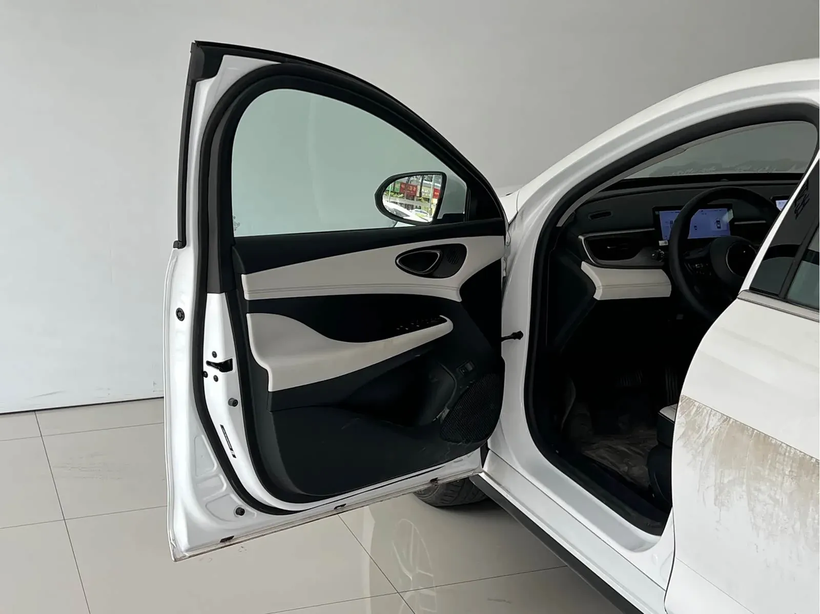 Thumbnail - BYD Seal 05 DM-i 2025 DM-i Intelligent Drive 120KM Flagship Shenzhen 2025-03 5k km used car photo 14
