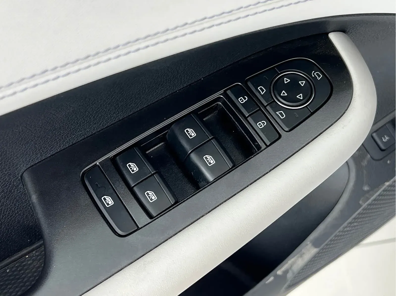 Thumbnail - BYD Seal 05 DM-i 2025 DM-i Intelligent Drive 120KM Flagship Shenzhen 2025-03 5k km used car photo 15