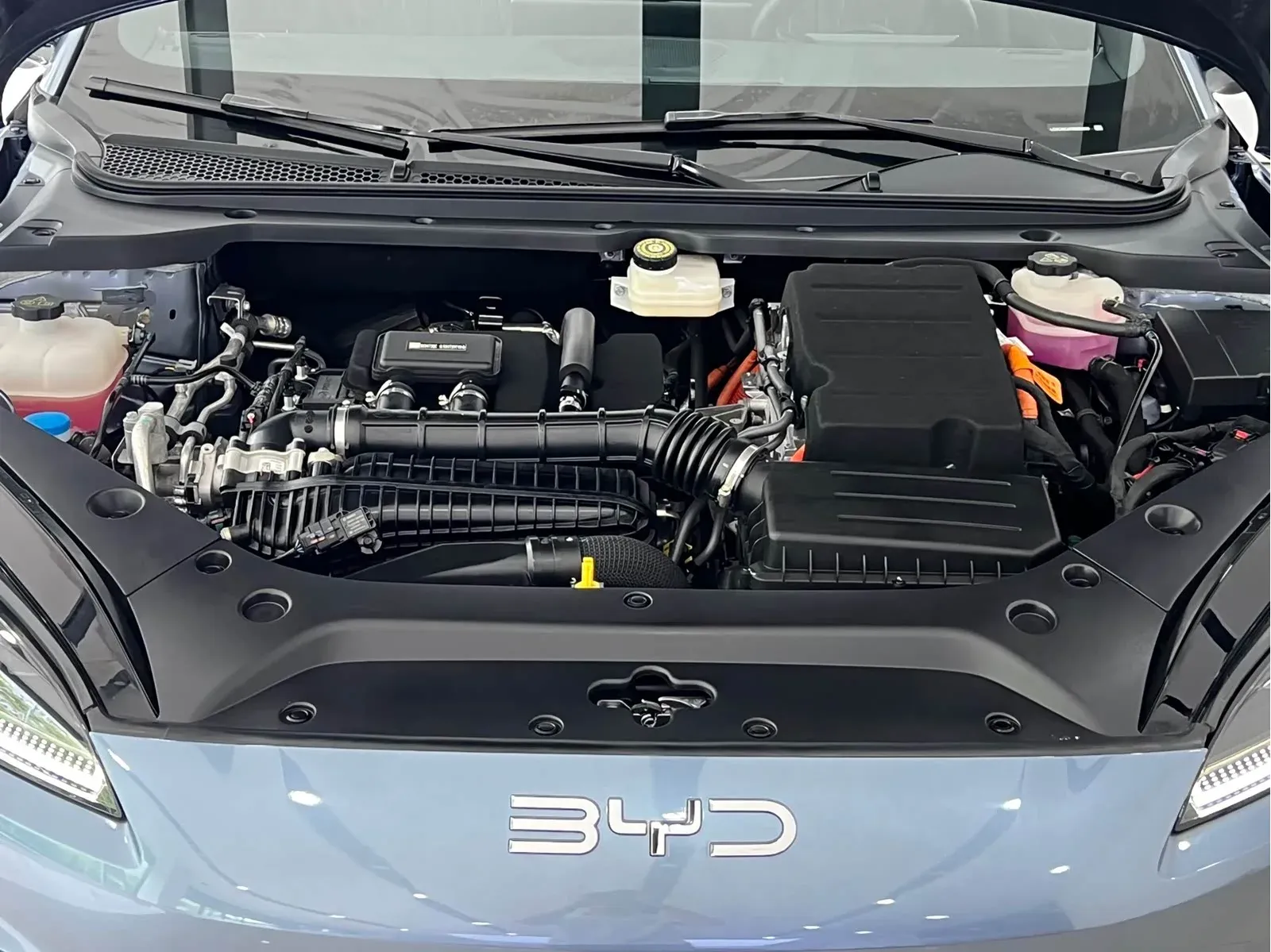 Thumbnail - BYD Seal 06 2025 DM-i Intelligent Drive 120KM Flagship Shenzhen 2025-03 4k km used car photo 5