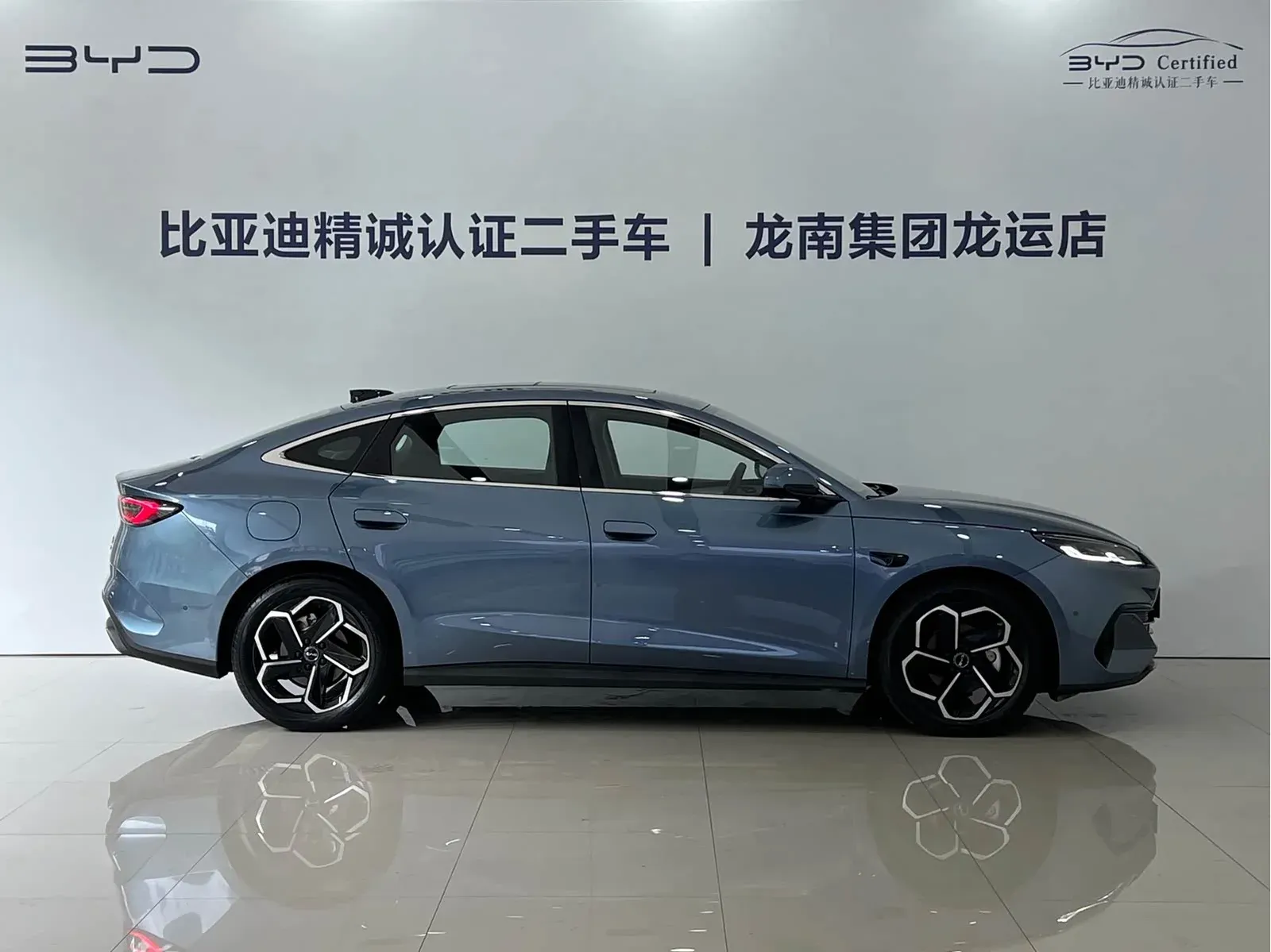 Thumbnail - BYD Seal 06 2025 DM-i Intelligent Drive 120KM Flagship Shenzhen 2025-03 4k km used car photo 9
