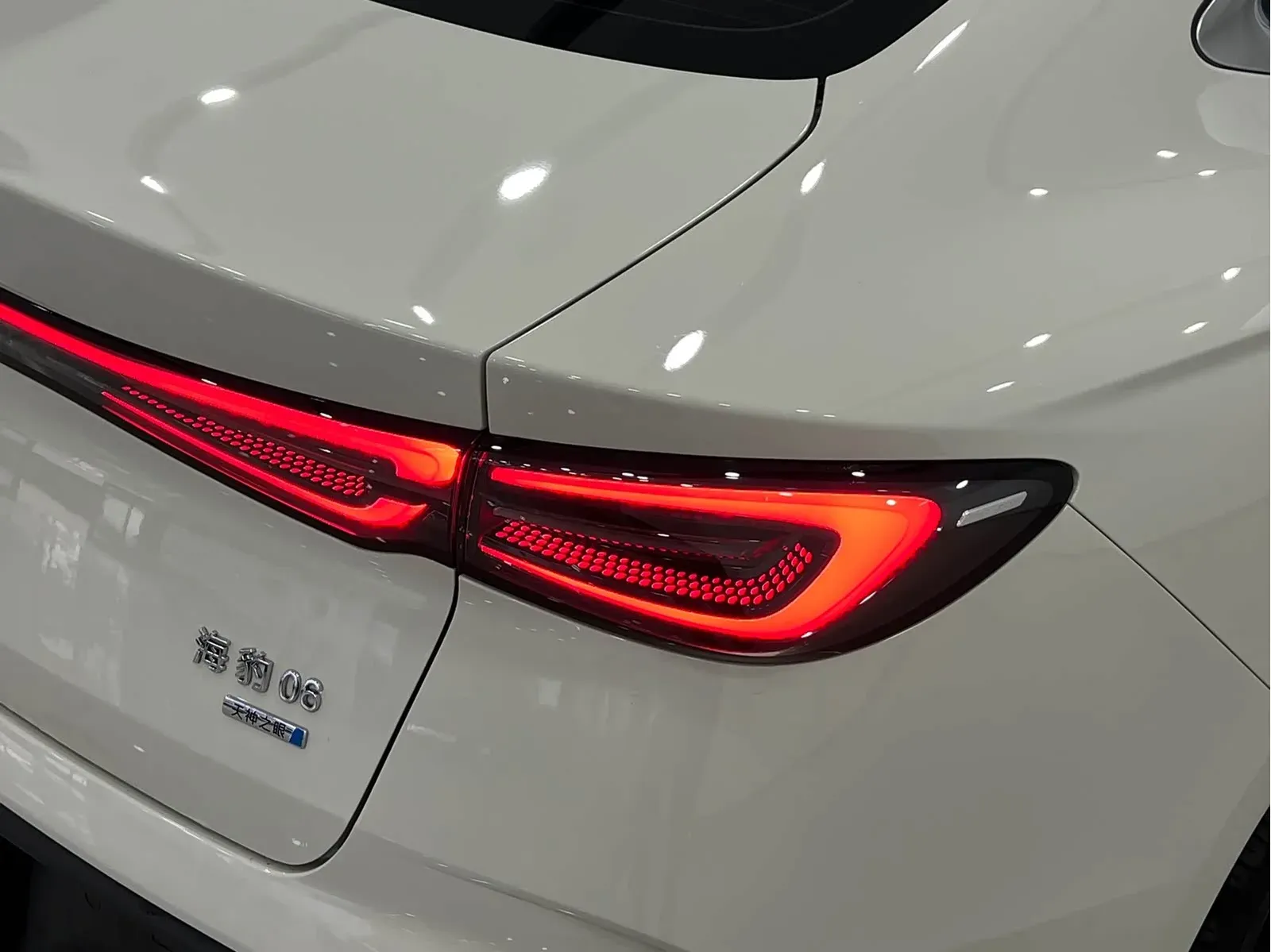 Thumbnail - BYD Seal 06 2025 DM-i Intelligent Drive 120KM Premium Shenzhen 2025-02 3k km used car photo 7