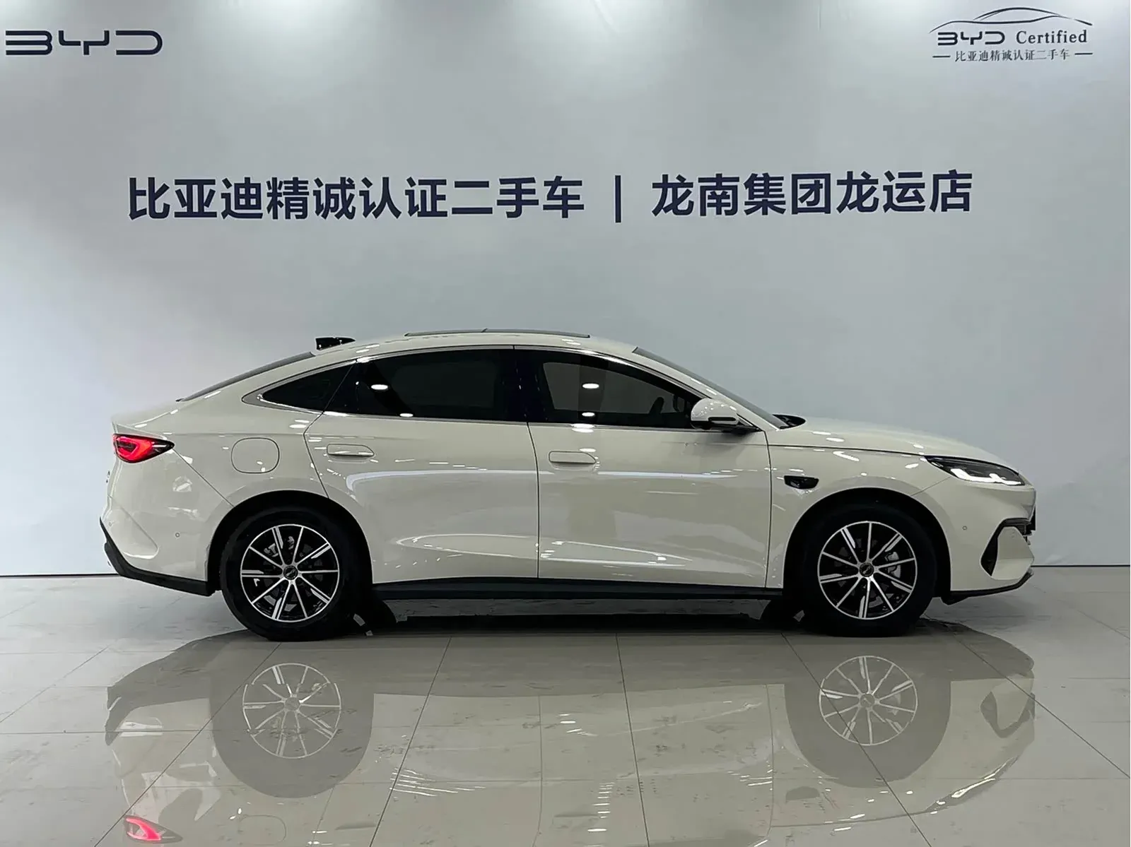 Thumbnail - BYD Seal 06 2025 DM-i Intelligent Drive 120KM Premium Shenzhen 2025-02 3k km used car photo 9