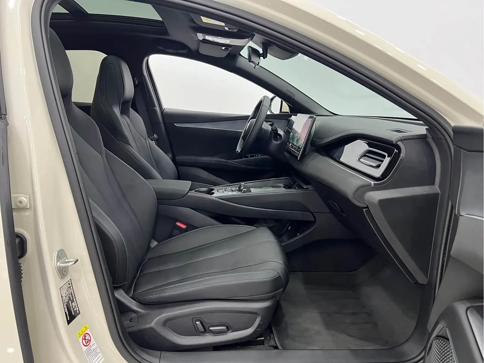 Thumbnail - BYD Seal 06 2025 DM-i Intelligent Drive 120KM Premium Shenzhen 2025-02 3k km used car photo 11