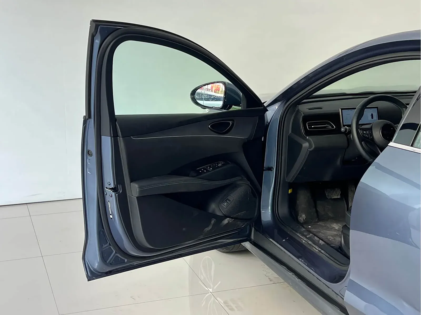 Thumbnail - BYD Seal 06 2025 DM-i Intelligent Drive 120KM Premium Shenzhen 2025-02 8k km used car photo 14
