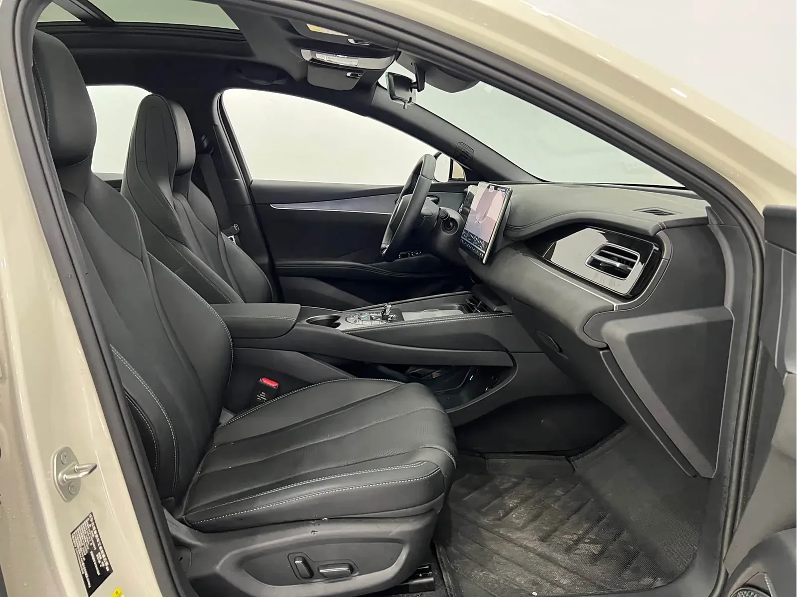 Thumbnail - BYD Seal 06 2025 DM-i Intelligent Drive 120KM Premium Shenzhen 2025-03 1k km used car photo 11