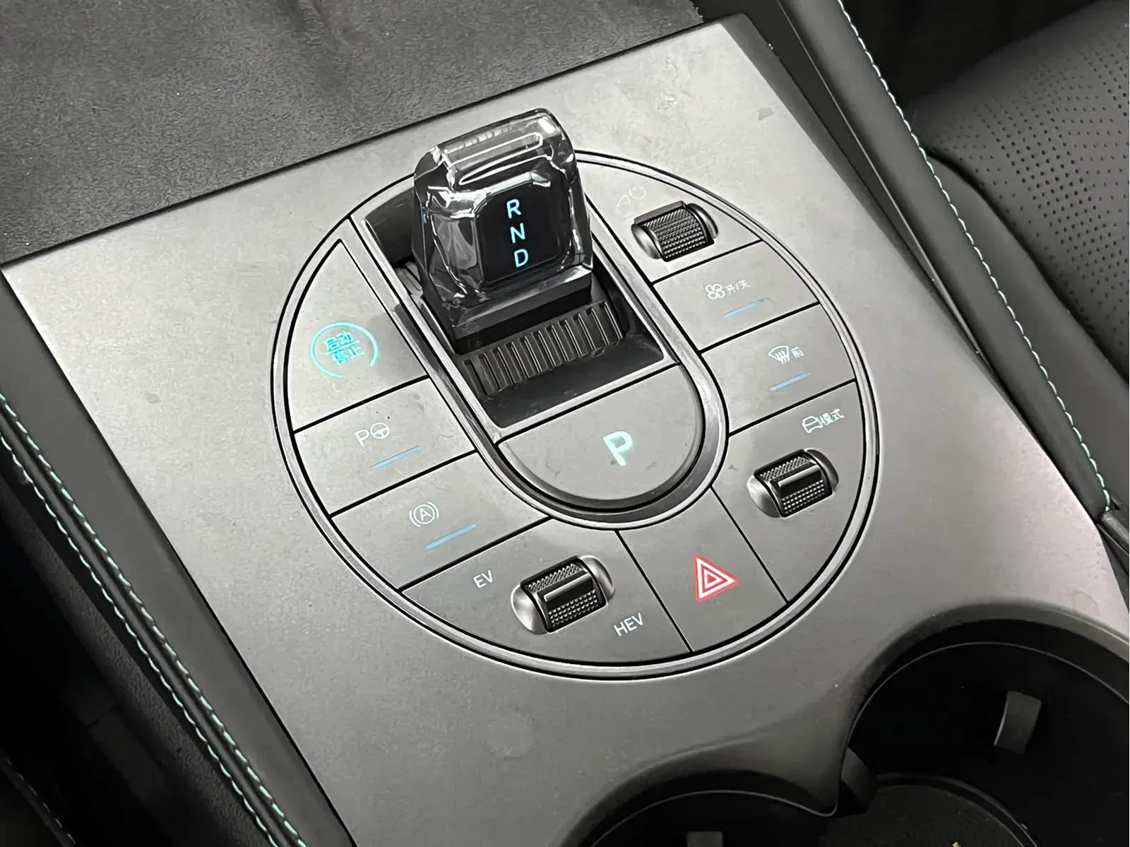 Thumbnail - BYD Seal 06 2025 DM-i Intelligent Drive 120KM Premium Shenzhen 2025-03 1k km used car photo 19