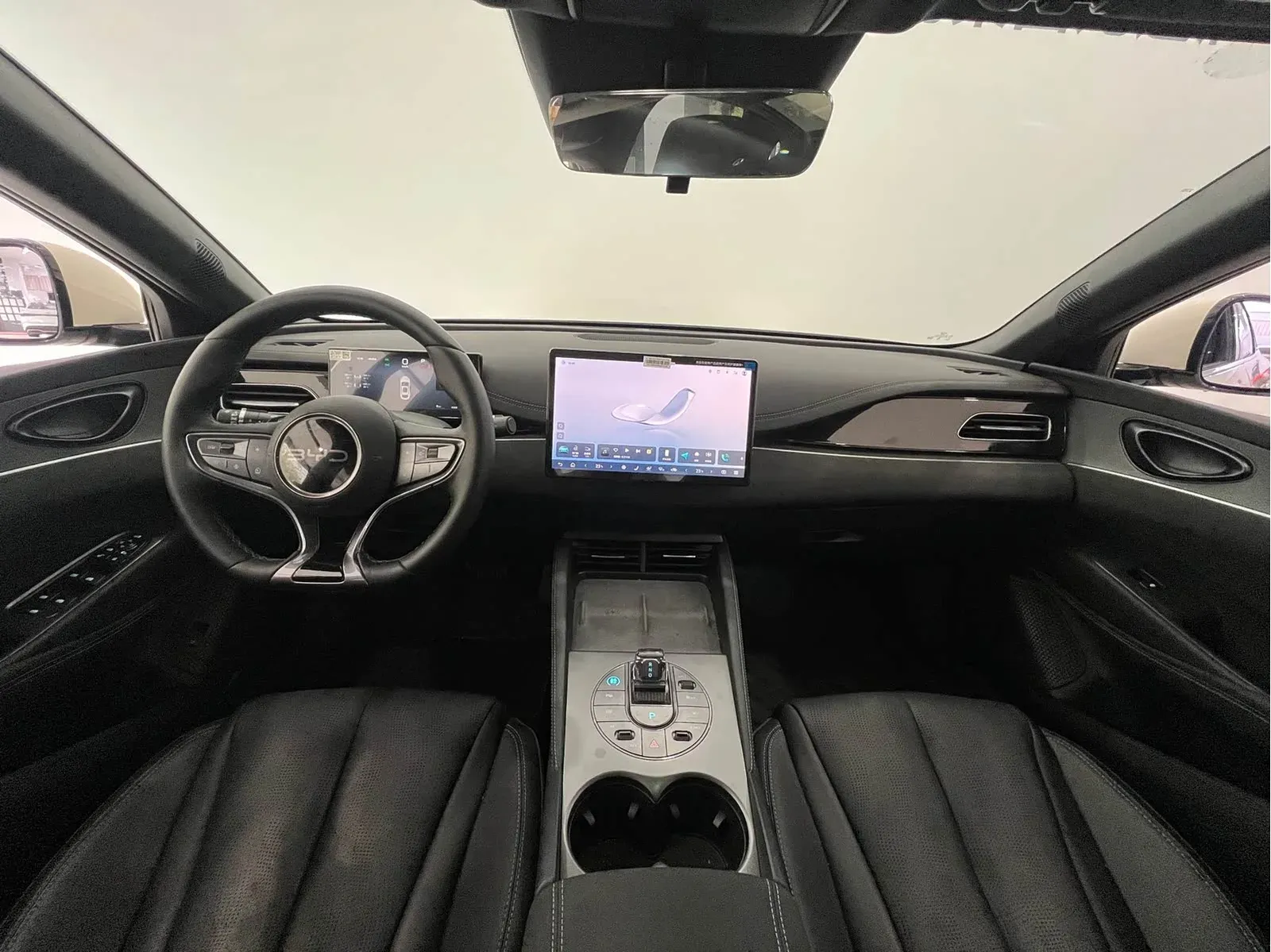 Thumbnail - BYD Seal 06 2025 DM-i Intelligent Drive 120KM Premium Shenzhen 2025-03 1k km used car photo 20