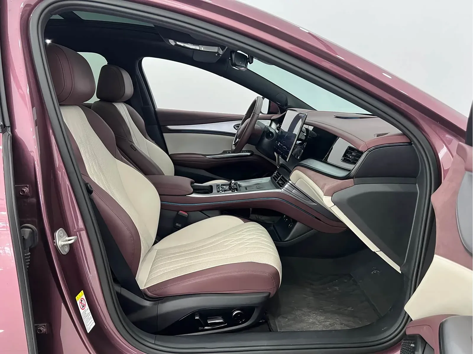 Thumbnail - BYD Seal 07 DM-i 2025 DM-i 1.5T 125KM Flagship Shenzhen 2024-11 21k km used car photo 12