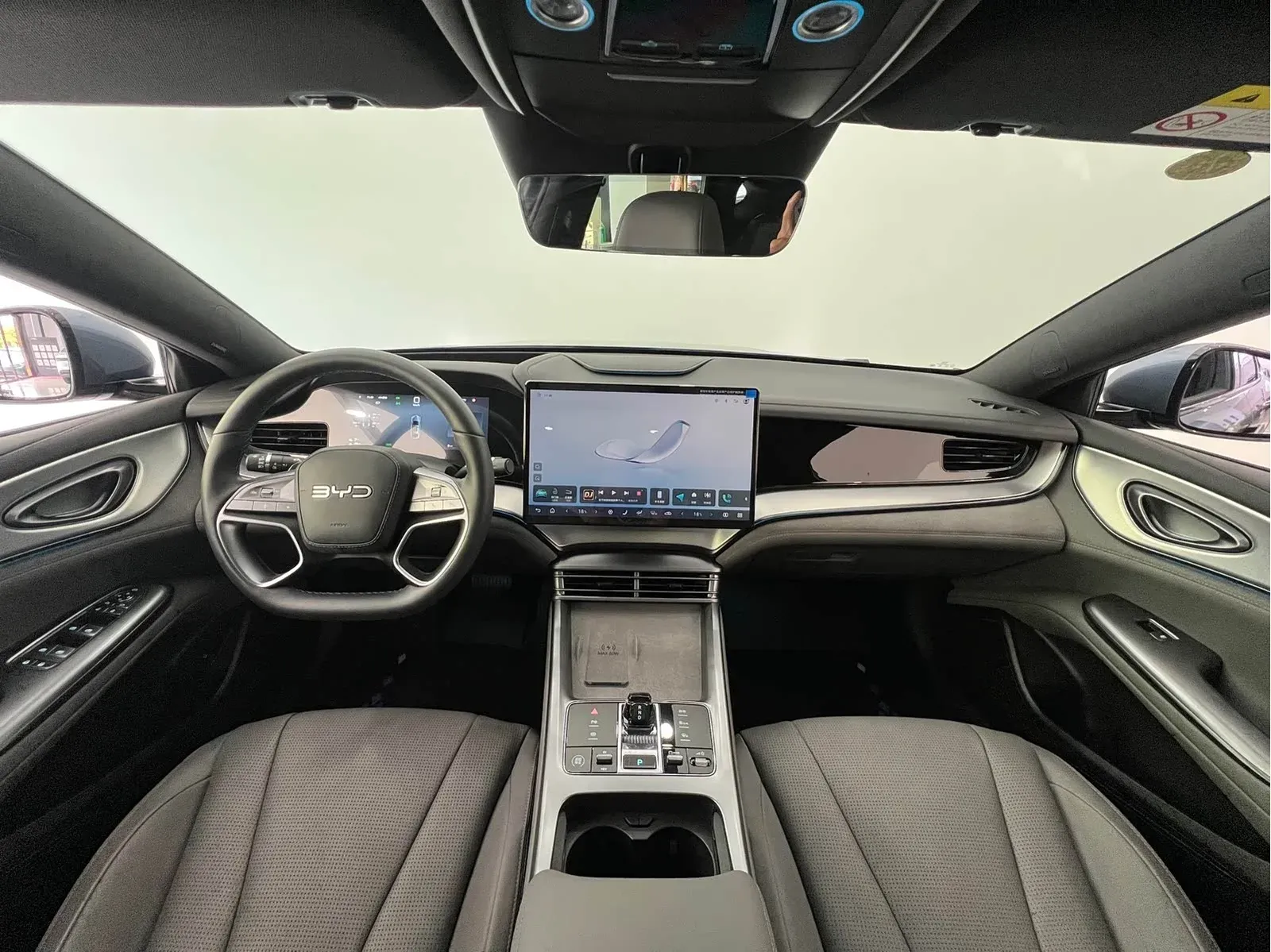 Thumbnail - BYD Seal 07 DM-i 2025 Intelligent Drive DM-i 1.5L 125KM Premium Shenzhen 2025-03 9k km used car photo 23