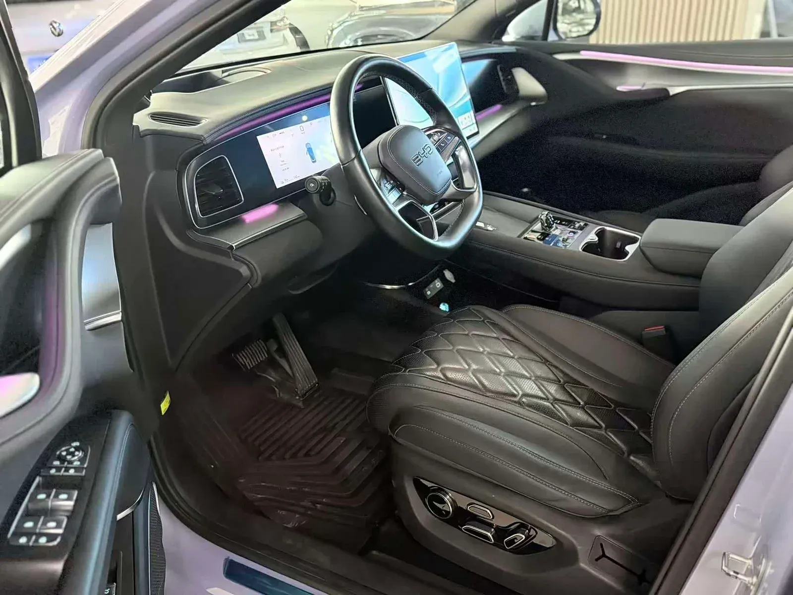 Thumbnail - BYD Sealion 07 EV 2024 550 AWD Smart Drive Wuhan 2024-06 30k km used car photo 5