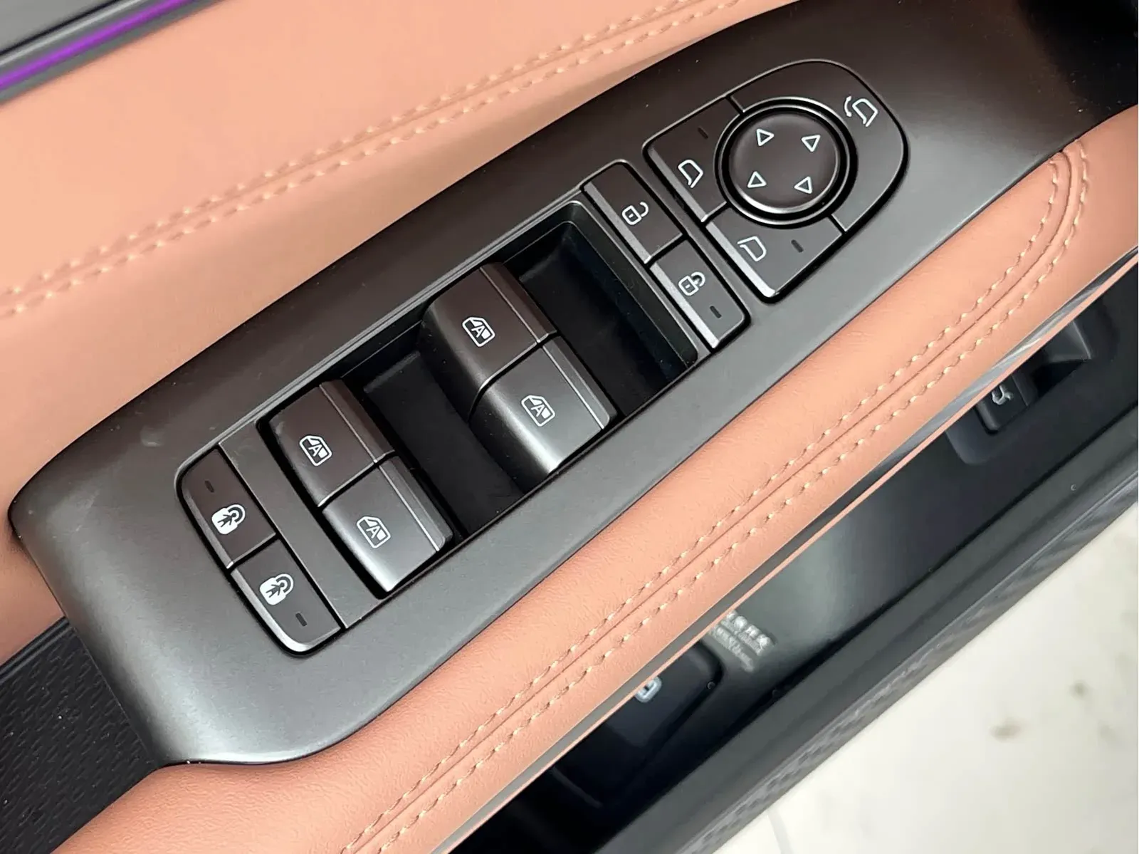 Thumbnail - BYD Song L EV 2025 Intelligent Drive 662KM LiDAR Shenzhen 2025-03 23k km used car photo 17