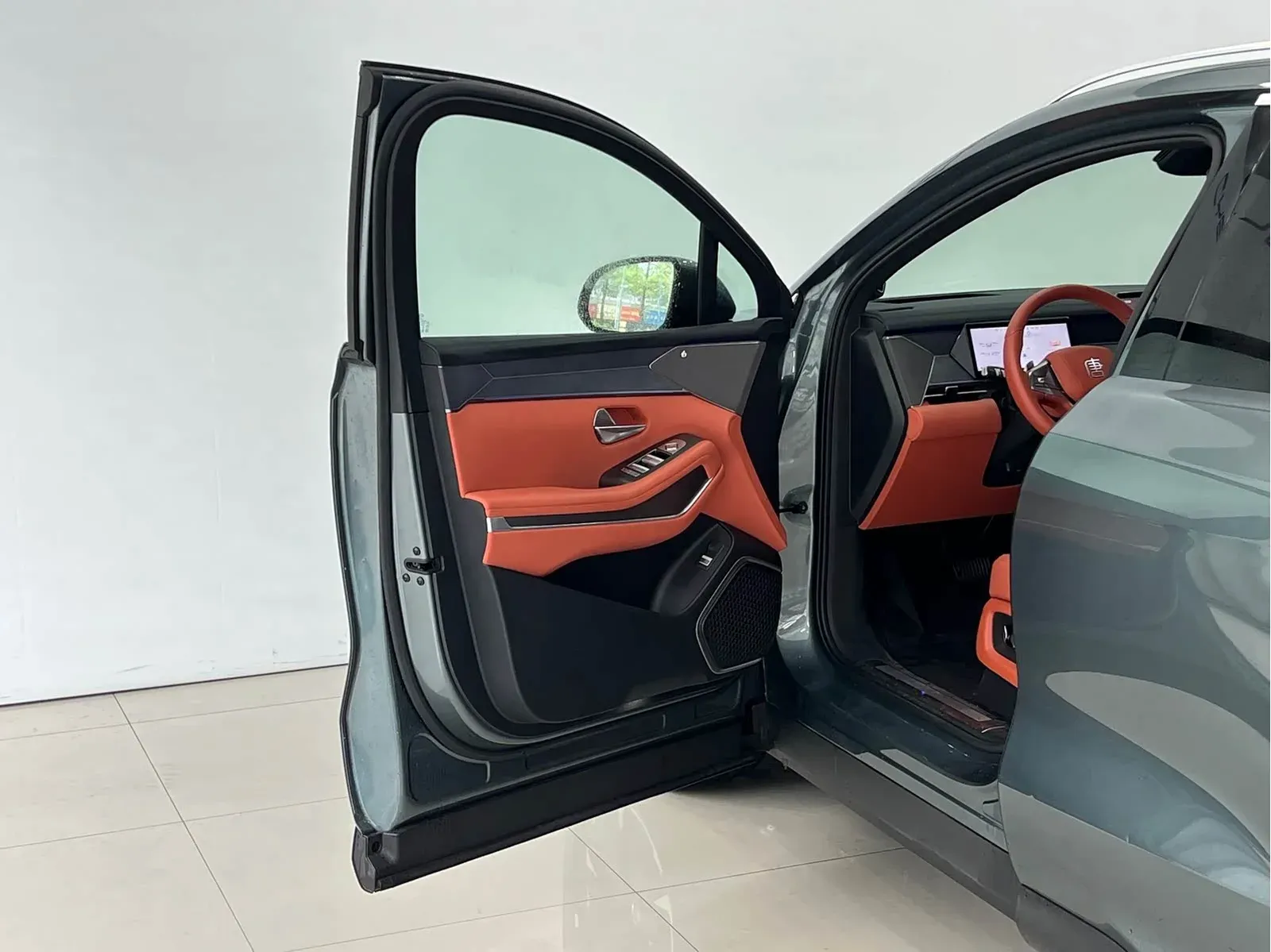 Thumbnail - BYD Tang L 2025 DM 175KM drone Player Shenzhen 2025-04 5k km used car photo 16