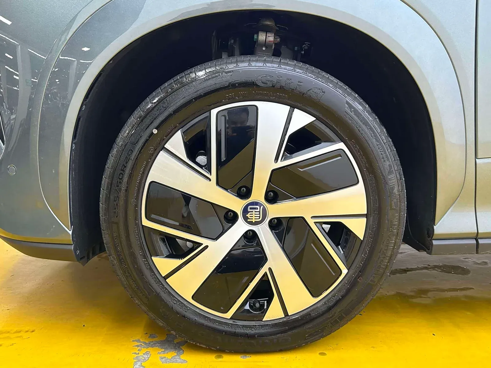 Thumbnail - BYD Tang L 2025 EV 670KM LiDAR Premium Hefei 2025-07 20k km used car photo 11