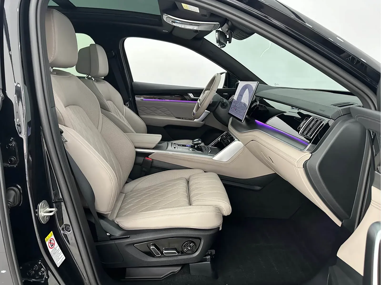 Thumbnail - BYD Tang New Energy 2024 DM-i Glory Edition 112KM Flagship Shenzhen 2024-04 18k km used car photo 13