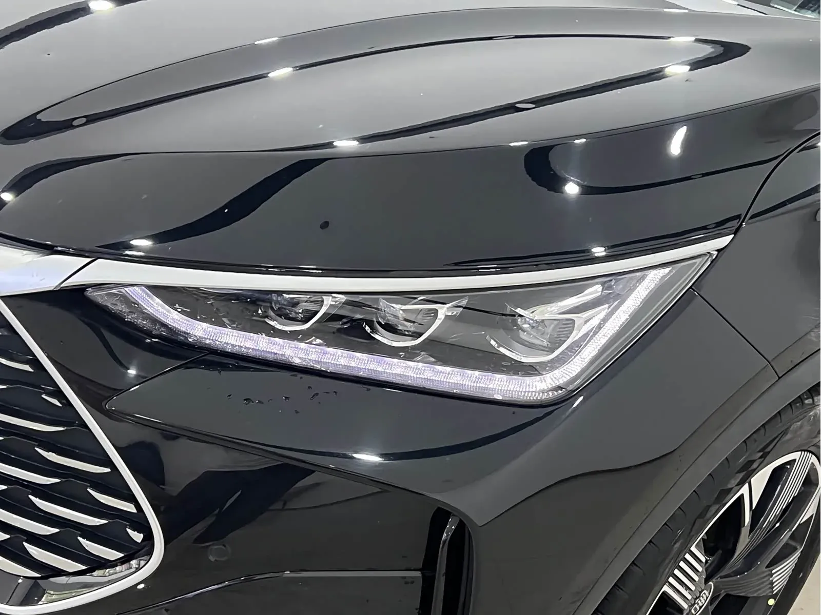 Thumbnail - BYD Tang New Energy 2024 DM-i Glory Edition 112KM Flagship Shenzhen 2024-04 25k km used car photo 4