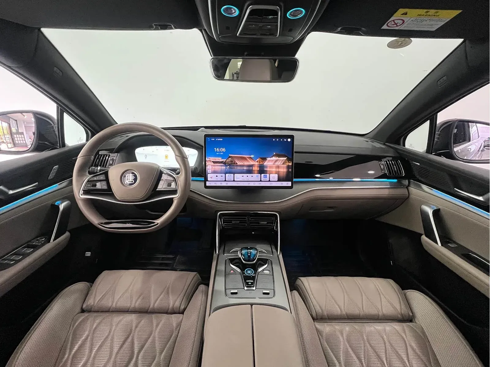 Thumbnail - BYD Tang New Energy 2024 DM-i Glory Edition 112KM Flagship Shenzhen 2024-04 25k km used car photo 24
