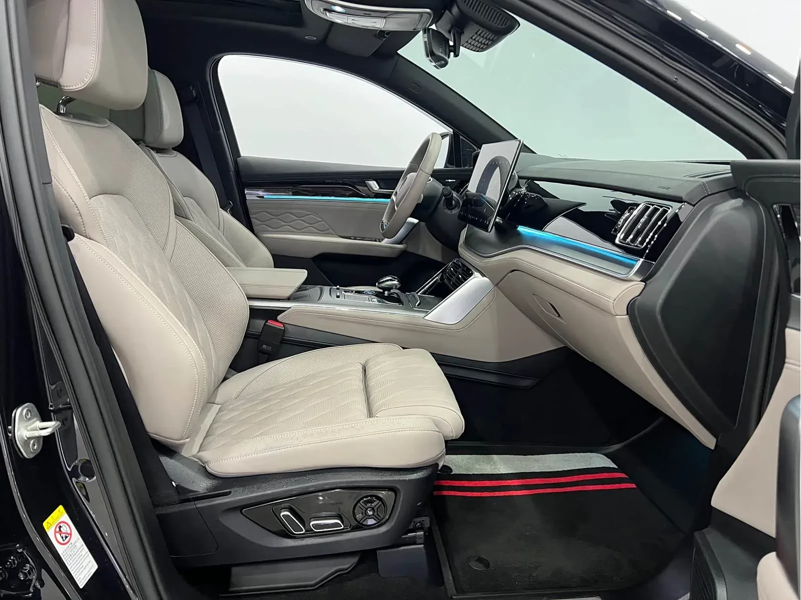 Thumbnail - BYD Tang New Energy 2024 DM-i Glory Edition 112KM Flagship Shenzhen 2024-07 18k km used car photo 13