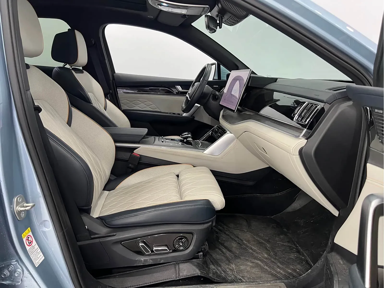 Thumbnail - BYD Tang New Energy 2024 DM-p Champion Edition 215KM AWD Flagship Shenzhen 2023-12 38k km used car photo 13