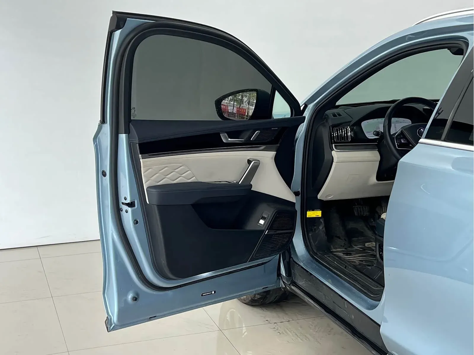 Thumbnail - BYD Tang New Energy 2024 DM-p Champion Edition 215KM AWD Flagship Shenzhen 2023-12 38k km used car photo 16