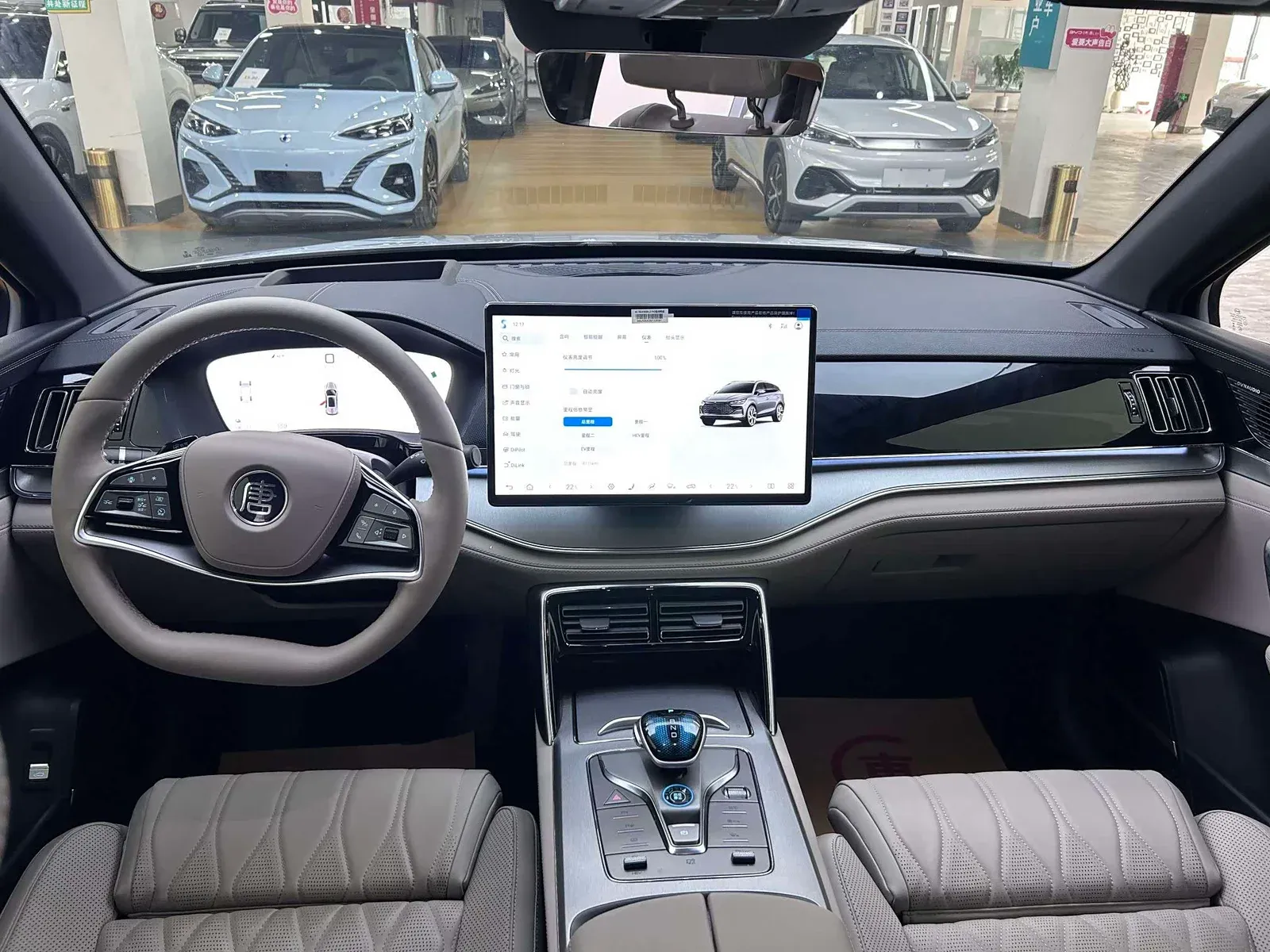 Thumbnail - BYD Tang New Energy 2025 Intelligent Drive DM-i 115KM Flagship Hefei 2025-04 4k km used car photo 8