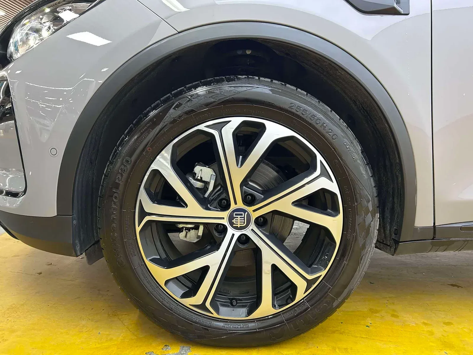 Thumbnail - BYD Tang New Energy 2025 Intelligent Drive DM-i 115KM Flagship Hefei 2025-04 4k km used car photo 11