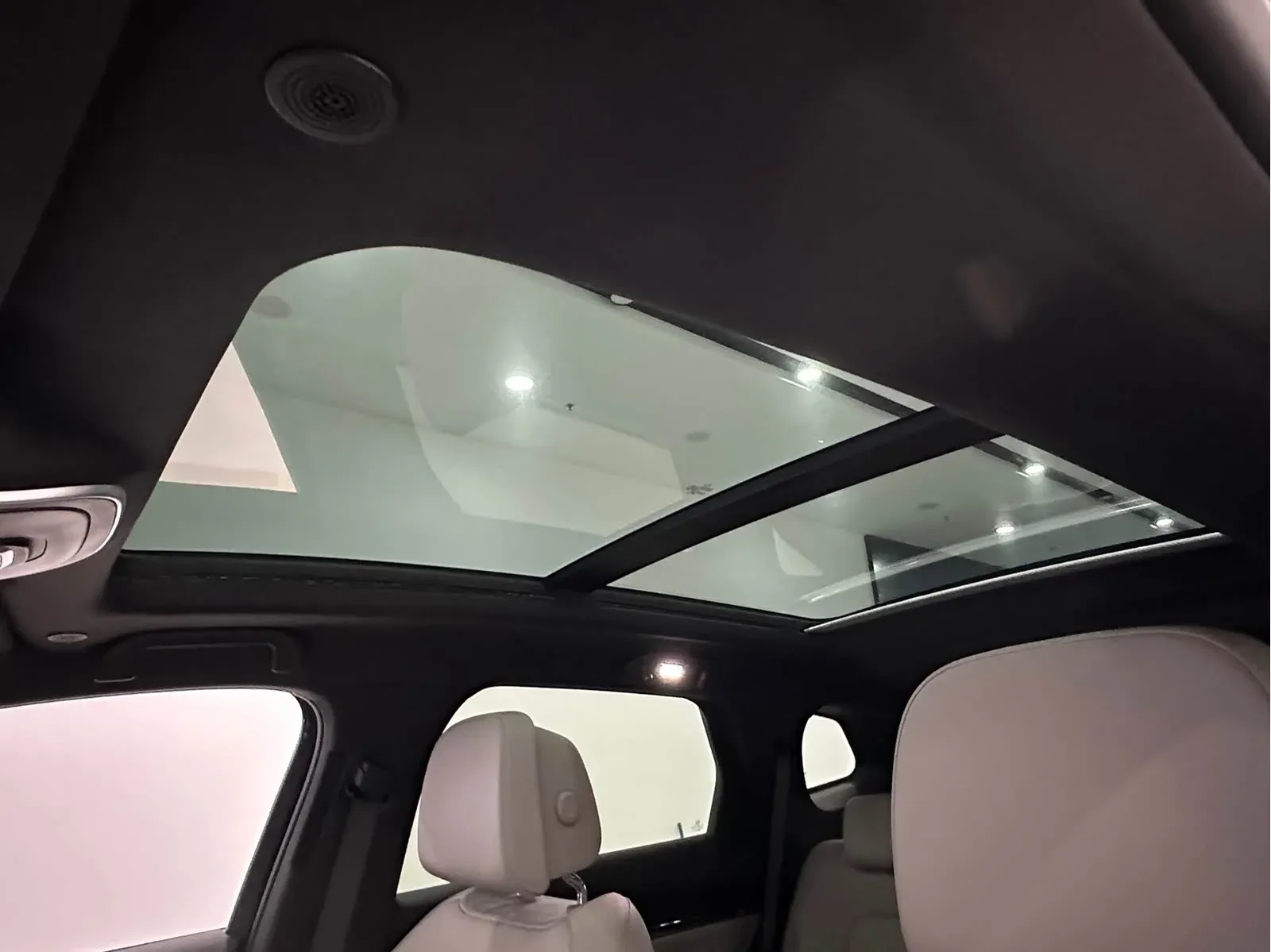 Thumbnail - BYD Tang New Energy 2025 Intelligent Drive DM-i 115KM Flagship Shenzhen 2025-03 6k km used car photo 1
