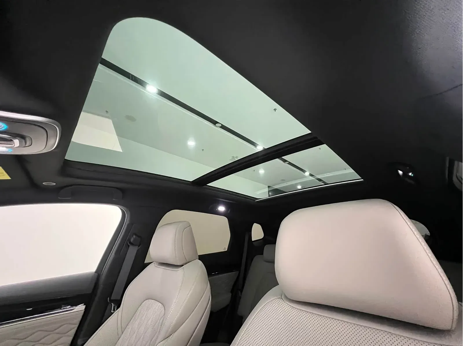 Thumbnail - BYD Tang New Energy 2025 Intelligent Drive DM-i 175KM Premium Shenzhen 2025-10 4k km used car photo 1